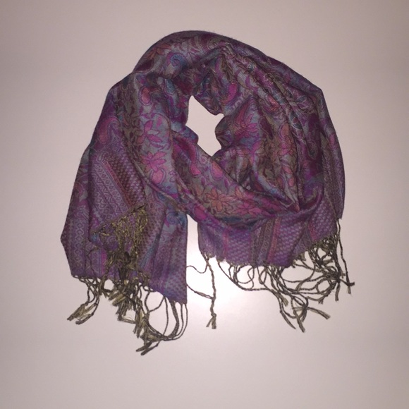 Floral scarf - Picture 2 of 2